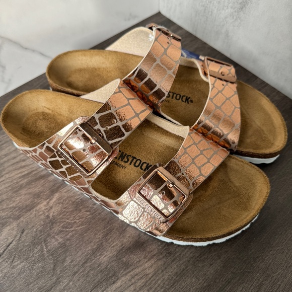 BIRKENSTOCK Arizona Gator Gleam Rose Pink Metallic Sandal - Picture 3 of 7